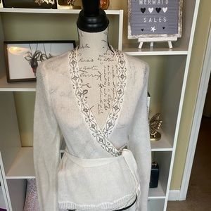 Beautiful Kenneth Cole wool sweater